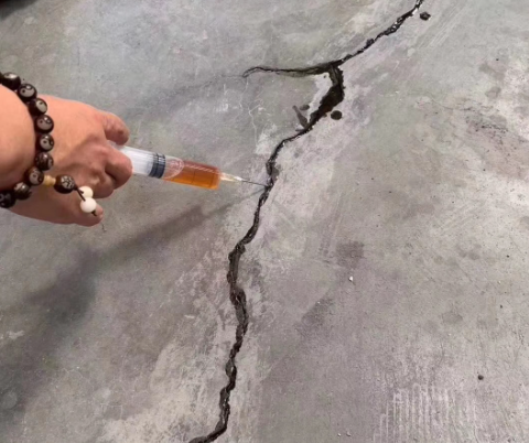 临漳混凝土裂缝修补技术详解​